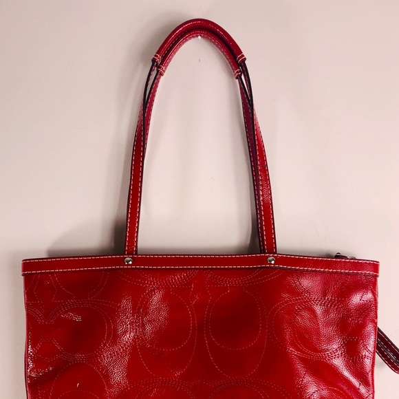Coach signature red poppy patent leather bag - Picture 6 of 6